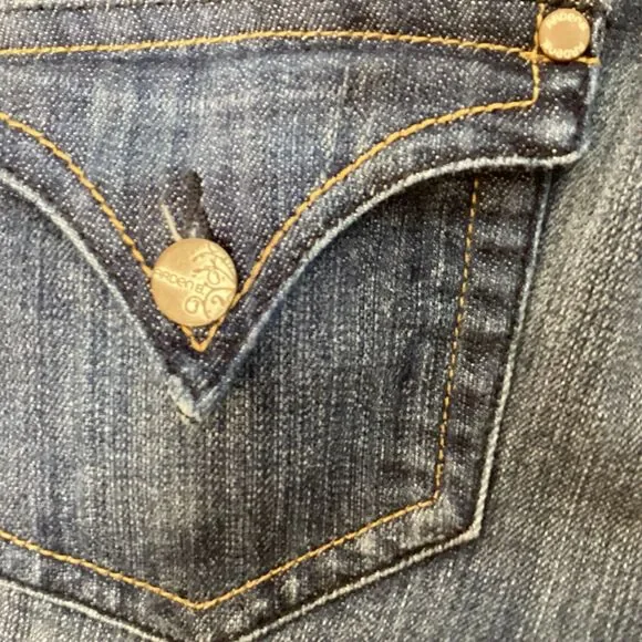 Arden b jean’s women 10 blue flare Y2K low rise back button pockets - Picture 10 of 11